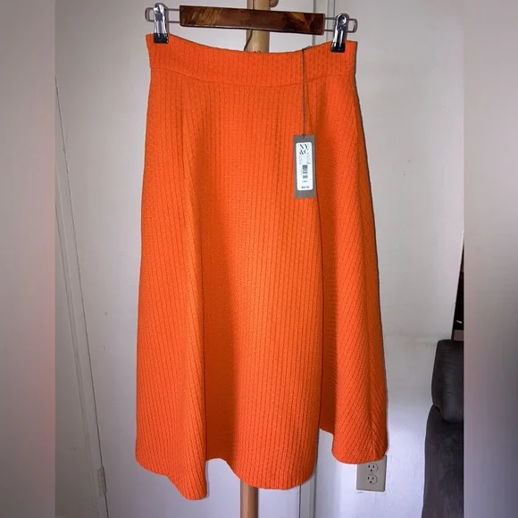 New York & Company Eva Mendes Clare Full Skirt Orange Woven Textured Skirt - Picture 7 of 17